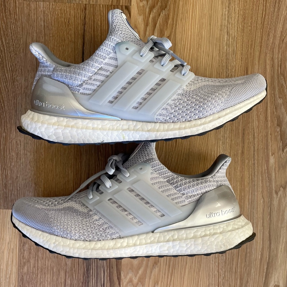 Adidas Ultraboost NASA edition (silver/grey/white)